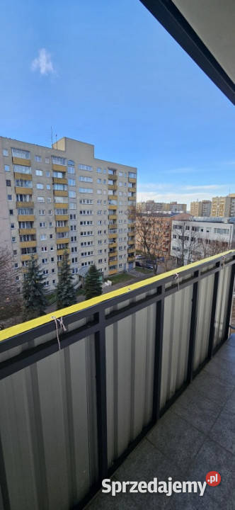 3 słoneczne pokoje 50m2 metrze na Woli