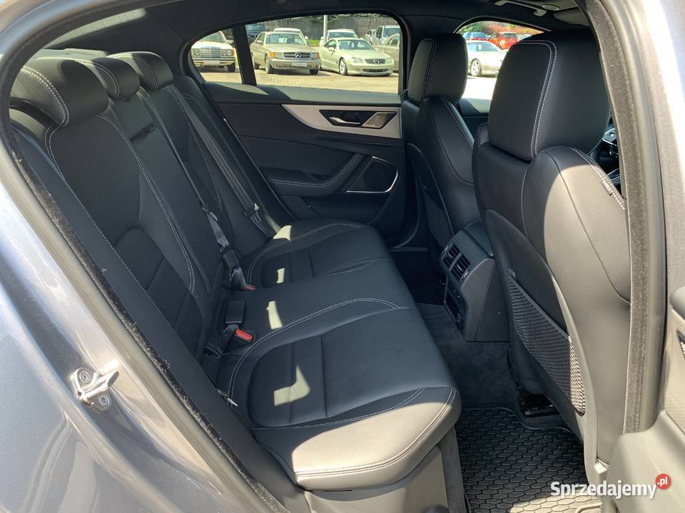 Jaguar XE Jaguar XE 20L 204 pierwszy właściciel XE Kraków