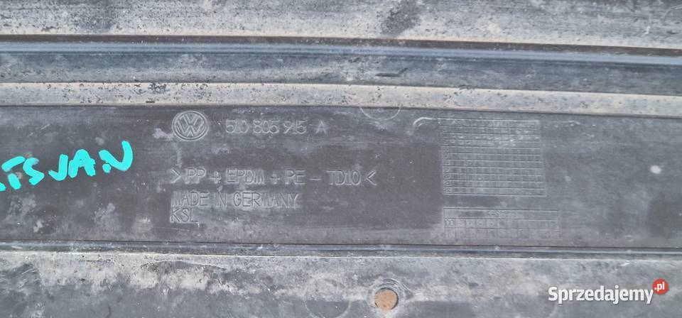 VW GOLF VII SPORSVAN LISTWA ZDERZAKA PRZÓD Bieleń