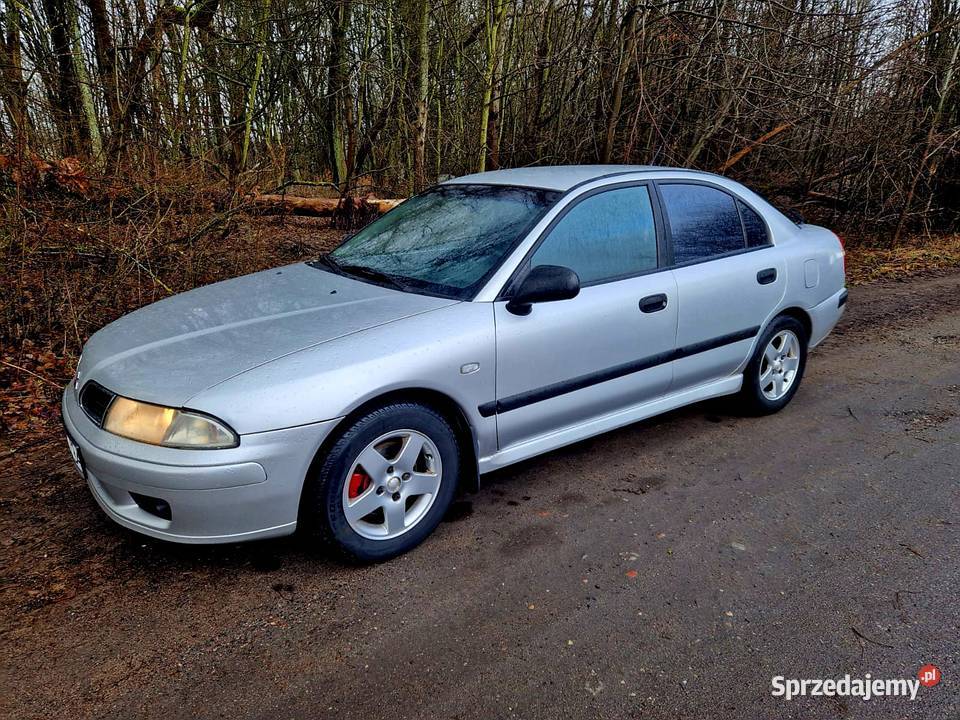Mitsubishi Carisma 18 GDI 1999r lifting 269749km
