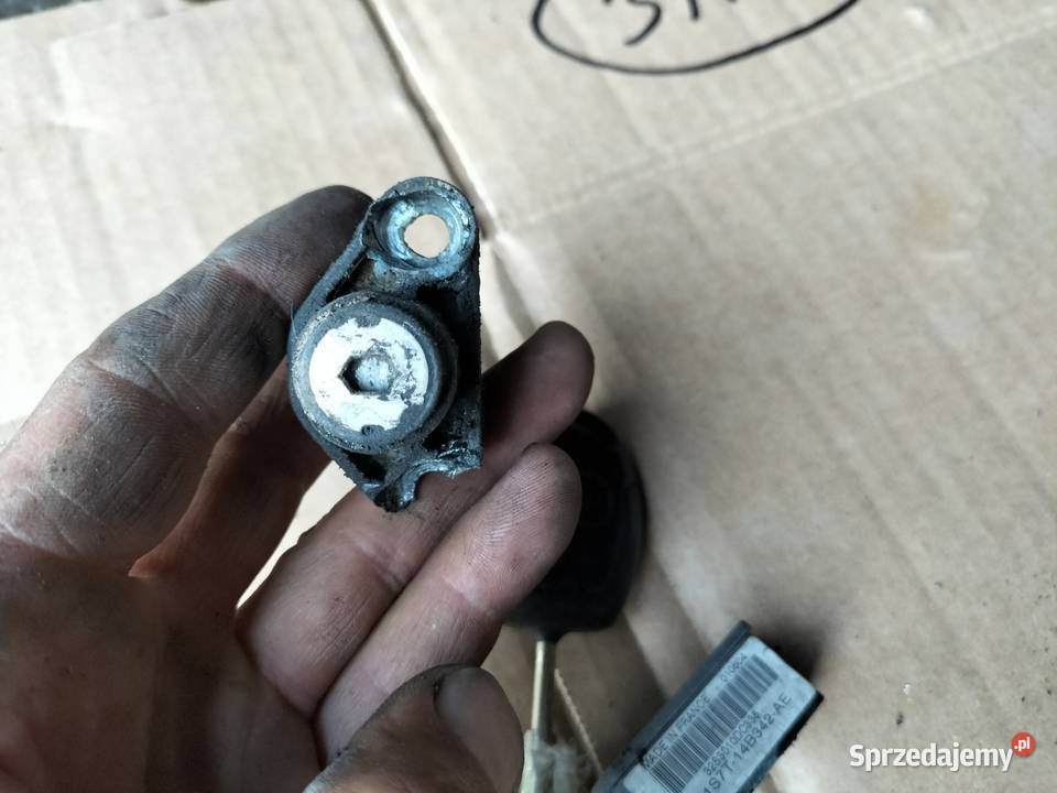 ZAMEK KLAPY MASKI KLUCZYK FORD MONDEO MK3 lubelskie Kamień-Kolonia