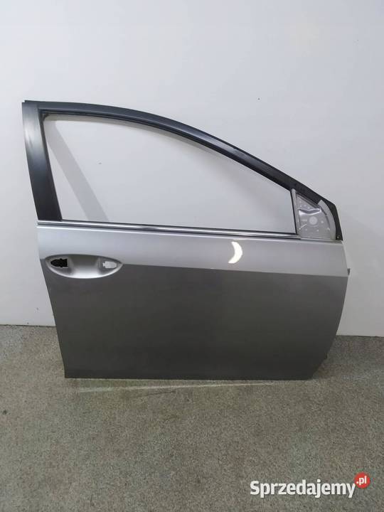 DRZWI PRAWE PRZÓD E16 E17 E18 LIFT Toyota