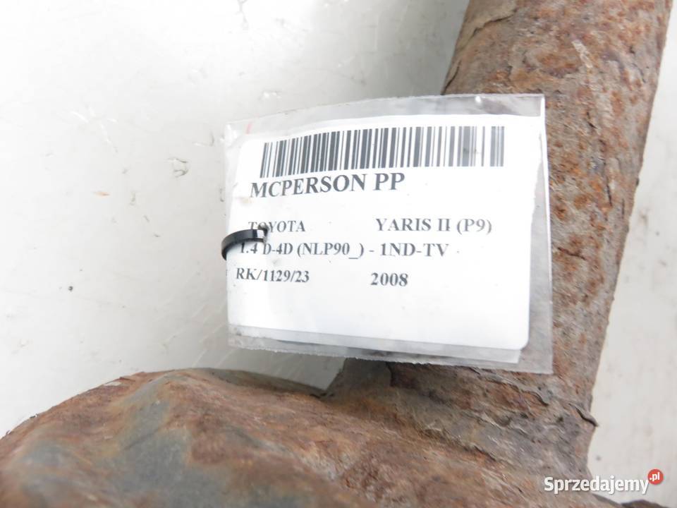 MCPERSON PRAWY PRZEDNI TOYOTA YARIS II 14 D4D Amortyzatory Amortyzatory