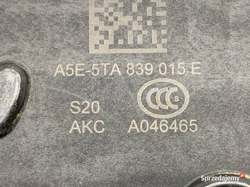 ZAMEK DRZWI LEWY TYŁ SKODA FABIA III Hatchback osobowe