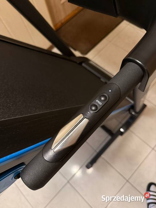 Sprzedam bieżnię UMBROGYM v520 sprzedam