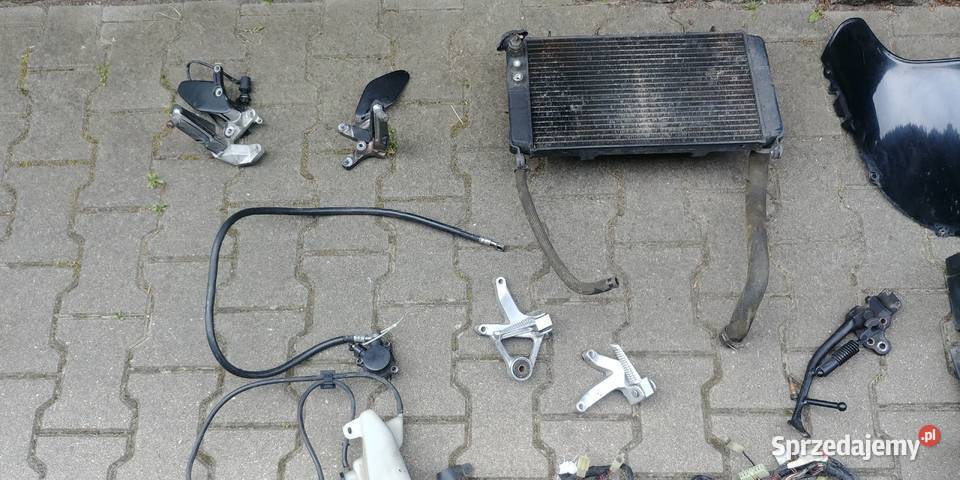 Yamaha YZF750 r rama plastiki części tłumik Elementy nadwozia Szczecin