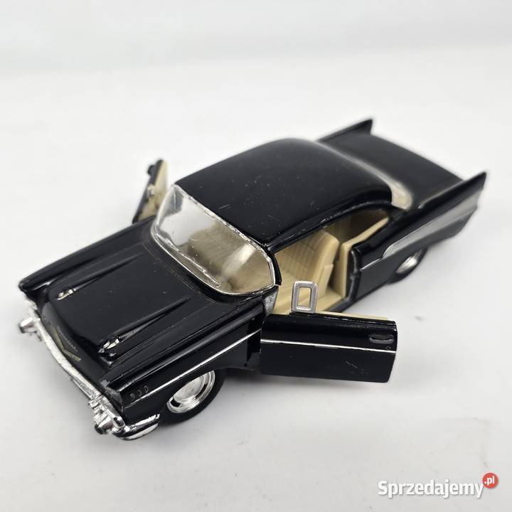 Metalowy model samochodu Chevrolet Bel Air skala mazowieckie Bronisze