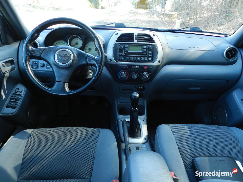 Toyota RAV4 5 drzwi klima hak 4x4 aluminiowe felgi