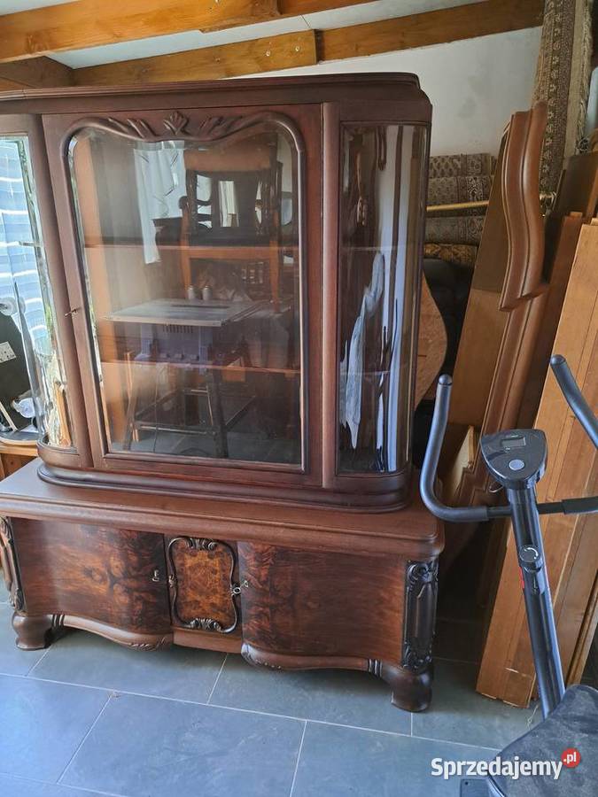 Piękna witryna lata 2030 ub wieku Meble Myślibórz