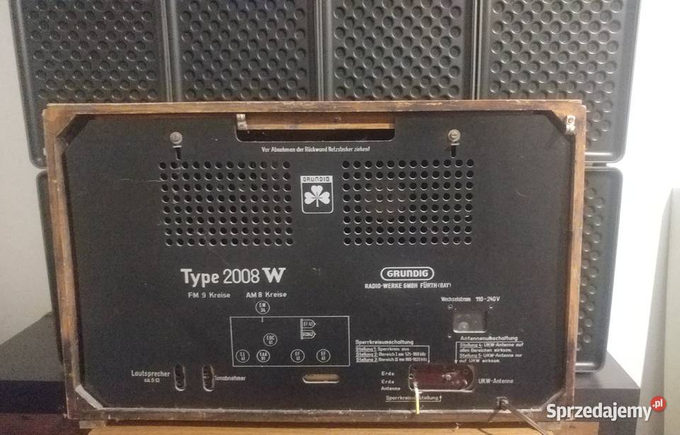 Stare radio lampowe marki Grundig Konin