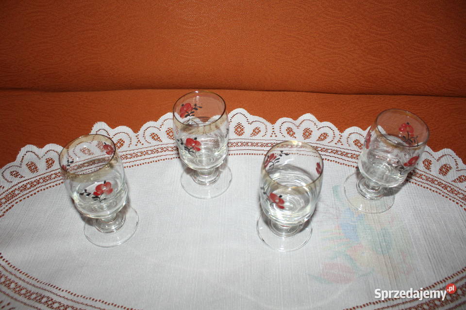 Kieliszki 4 sztuki PRL motyw kwiaty śląskie Chorzów sprzedam
