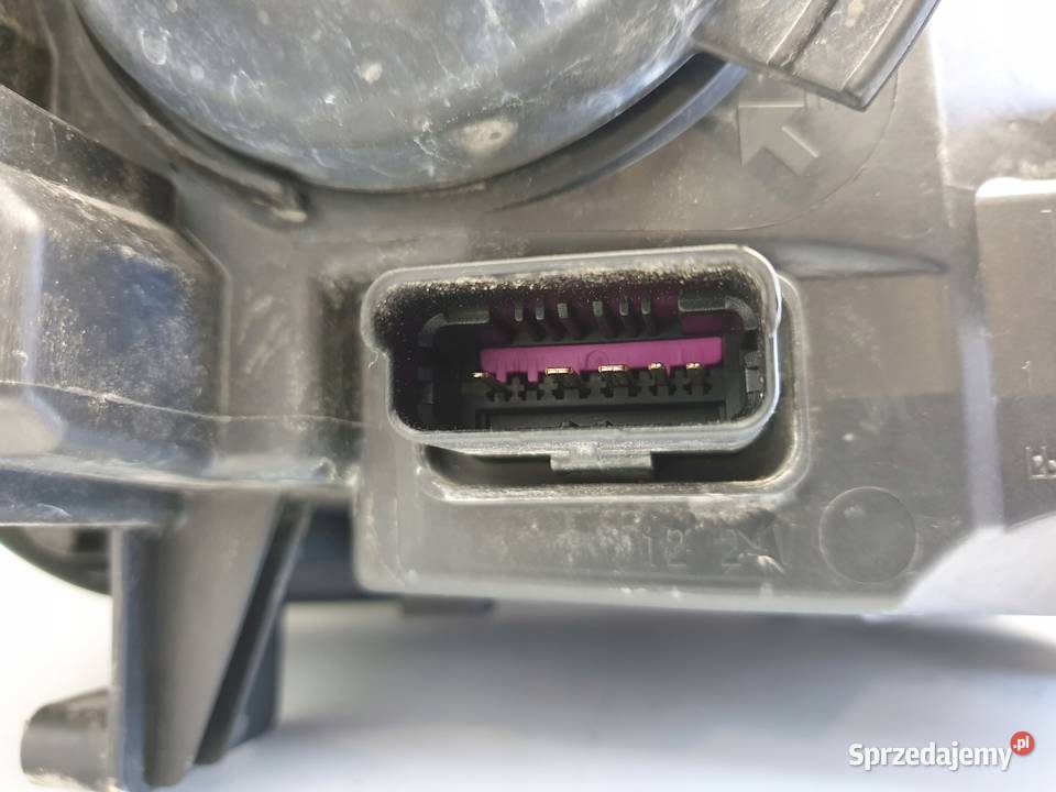 LAMPA LEWA Renault Megane III LIFT PRZEDNIA osobowe Chełm