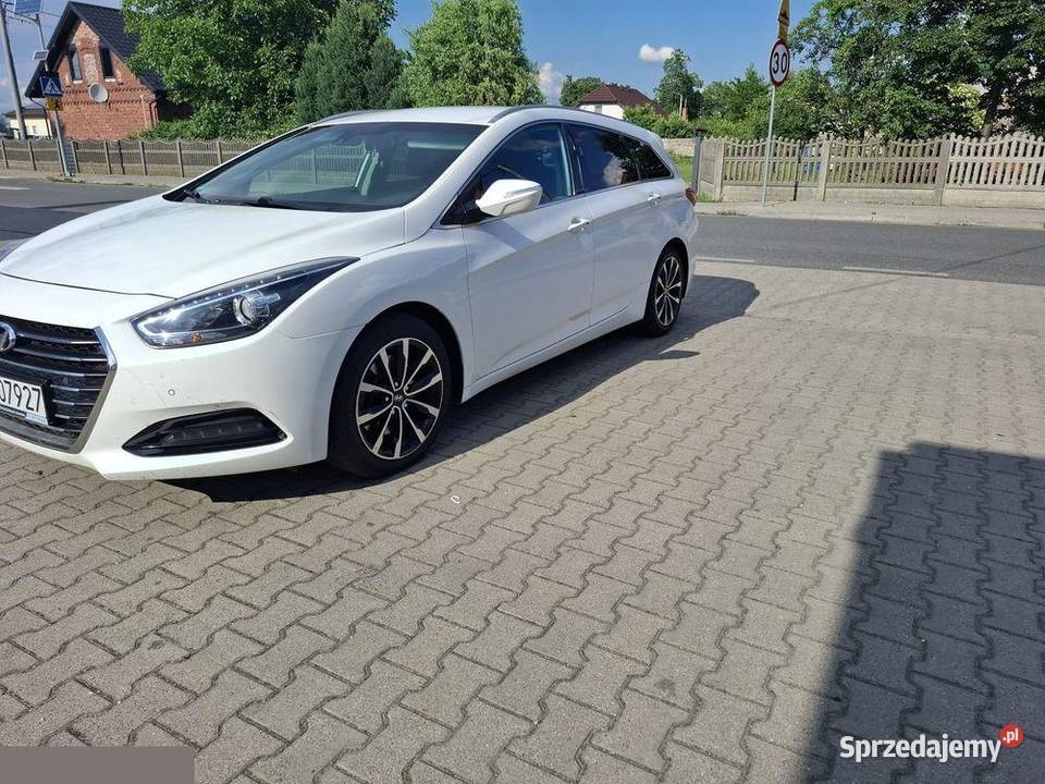 Hyundai i40 Kombi 17 CRDi DCT Premium 141 2015r Godziesze Wielkie