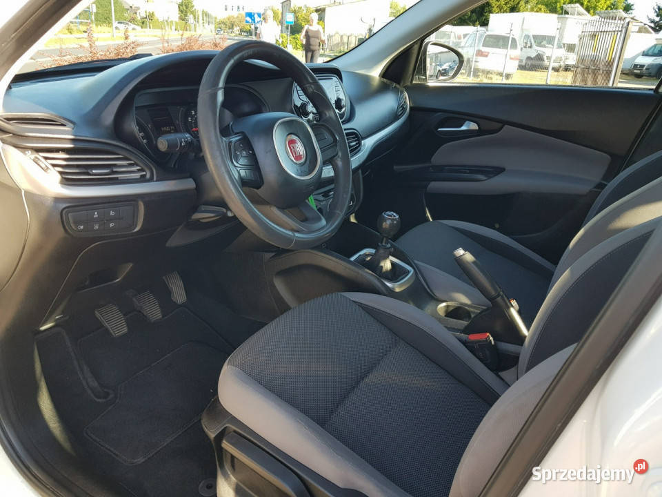 Fiat Tipo 14 Benzyna Sedan Klima Zarejestrowany benzyna Włocławek