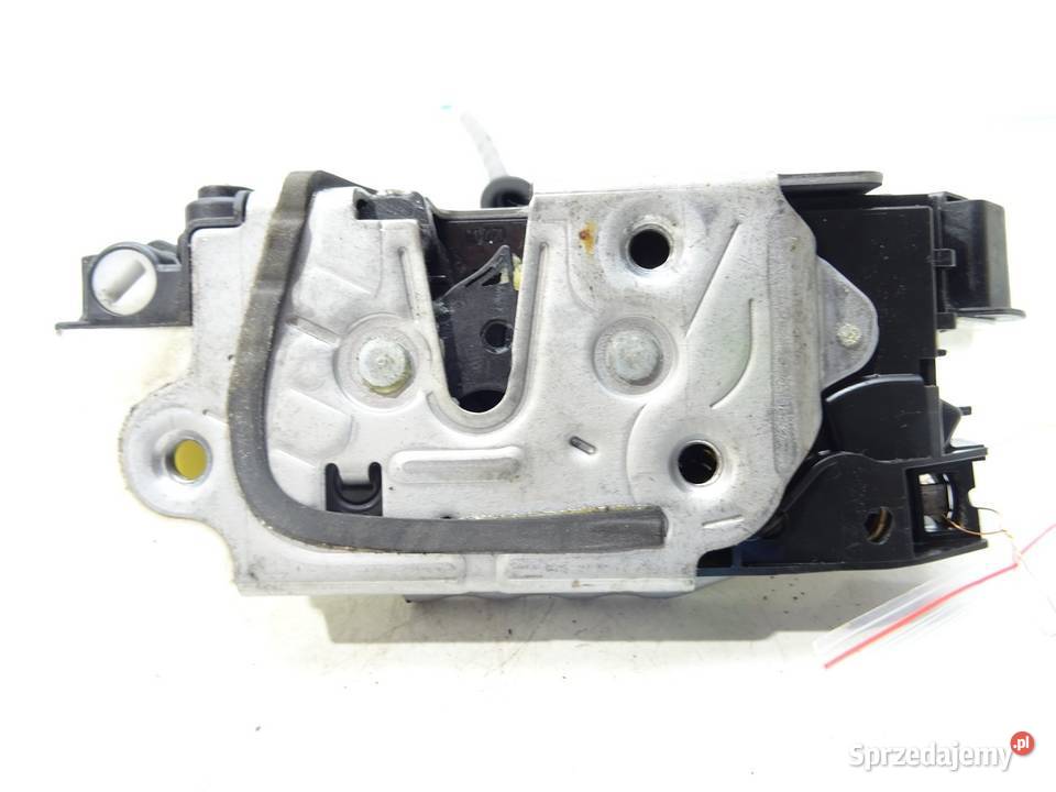 ZAMEK TYŁ LEWY SKODA OCTAVIA III Kombi