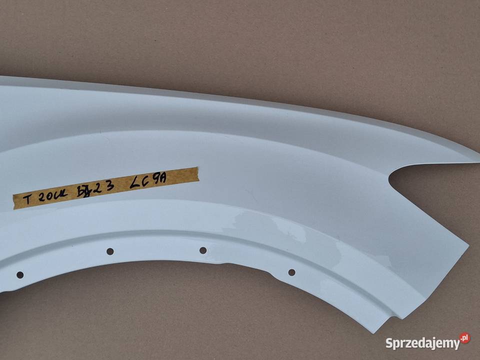 VW TROC T ROC BŁOTNIK PRAWY PRZÓD PRZEDNI