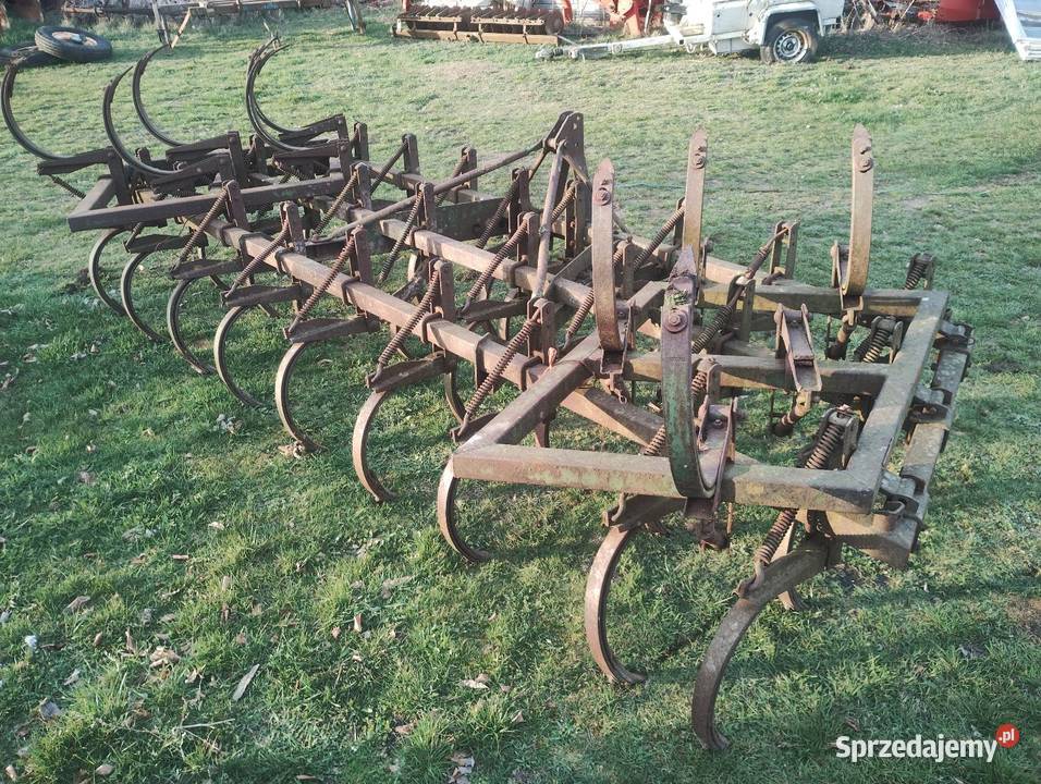 Kultywator uprawowy John Deere składany 54m sprzedam