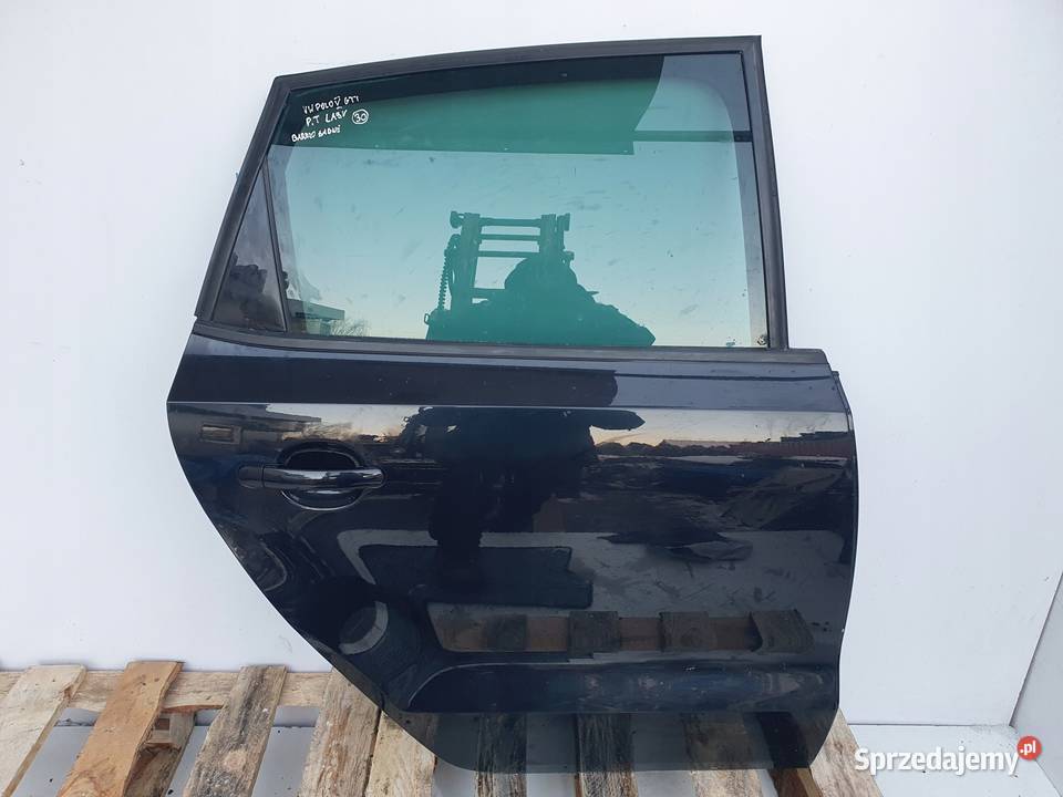 VW Polo V 6R TYLNE DRZWI PRAWE PRAWY TYŁ LA9W