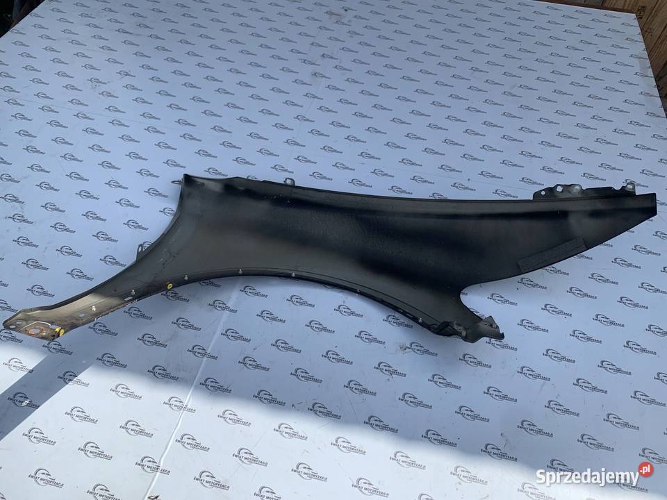 VOLVO C30 07r błotnik lewy przód Kielce