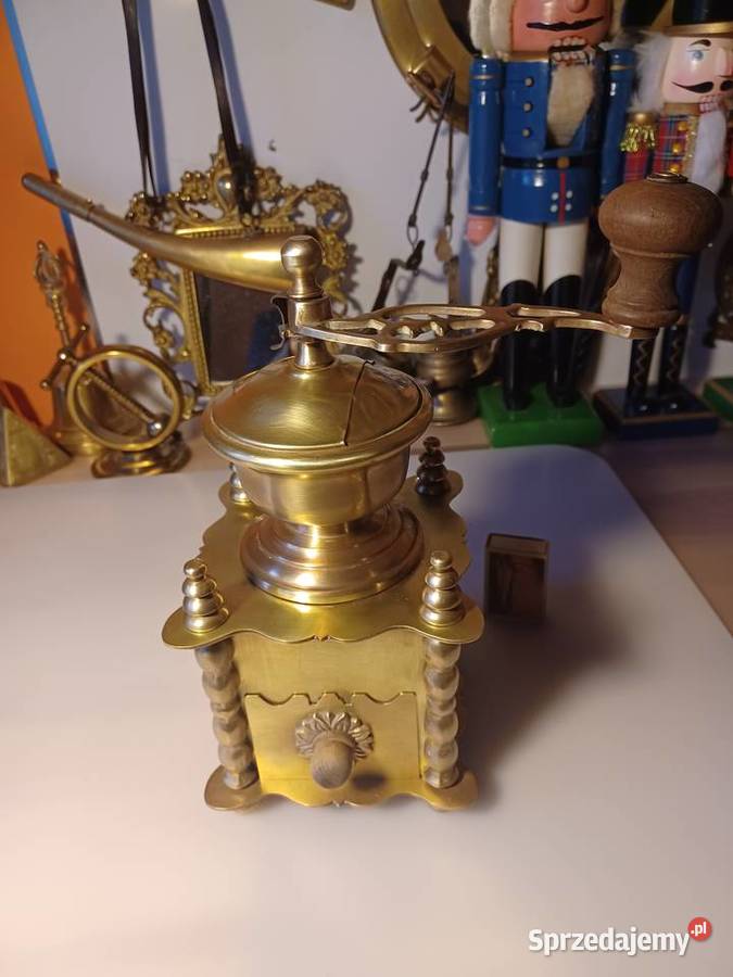 Piękny francuski młynek mosiężny Przybory kuchenne Poznań