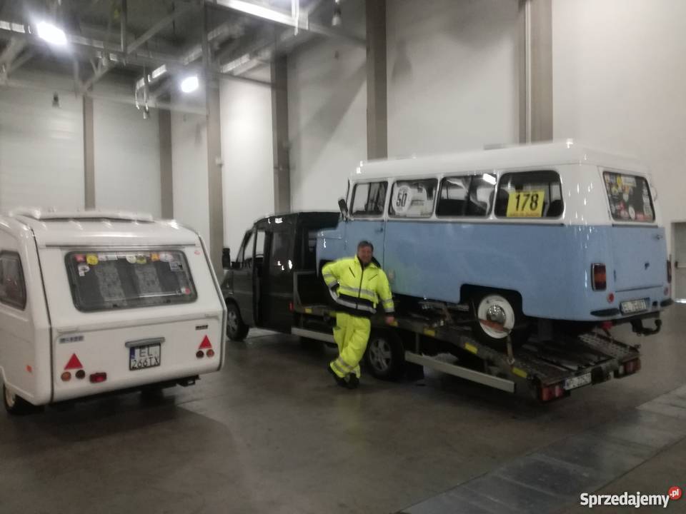 Transport Autolaweta Holowanie Pomoc Drogowa