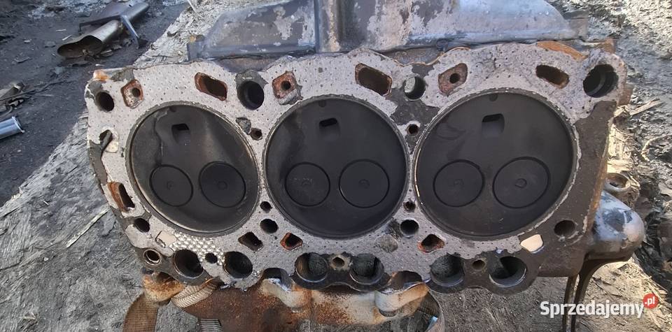 Glowica mitsubishi l3e sprawna wysyłka Silnik i osprzęt Mielec