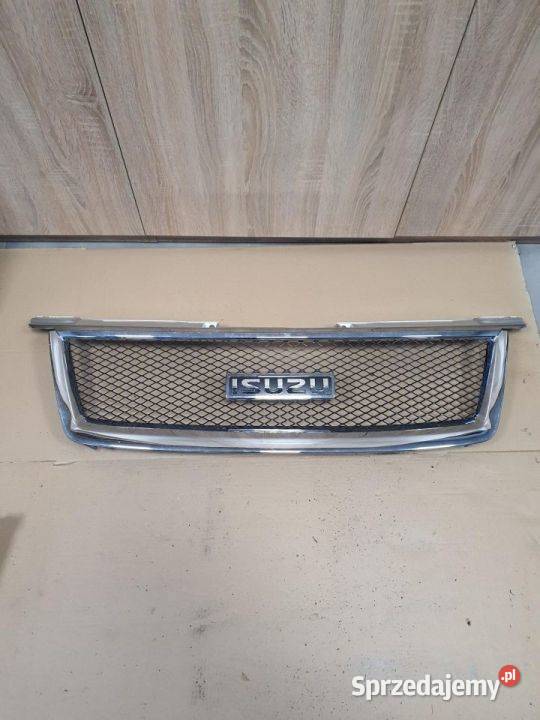 Isuzu D 08 atrapa zderzaka przód grill chrom OE osobowe Motycz
