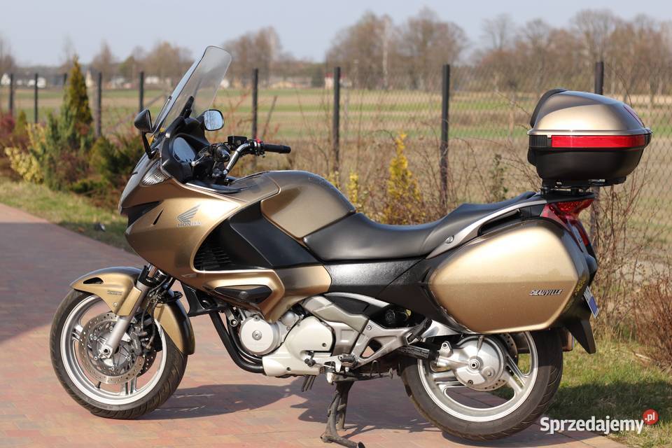 HONDA NTV 700 Deauville Pionki sprzedam