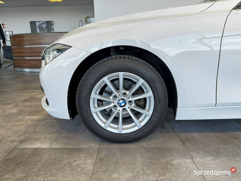 BMW 318 i 15 136 automat 2018 r salon NAVI 92 4/5 BMW małopolskie Myślenice