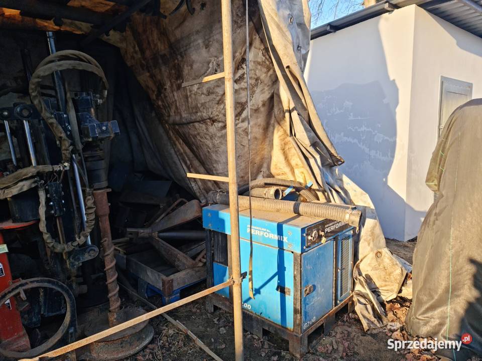 Wiertnica do przewiertów sterowanych DITCH WITCH Nisko