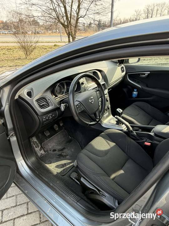 Volvo V40 Lift 20 D2 2018 Ledy