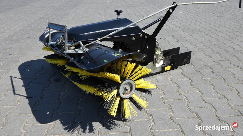 Zamiatarka do traktora kosiarki John Deere 120