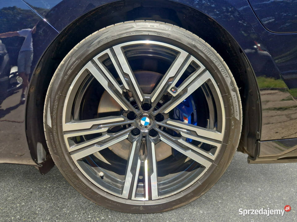 BMW M760 e PHEV xDrive sportaut z salonu Warszawa