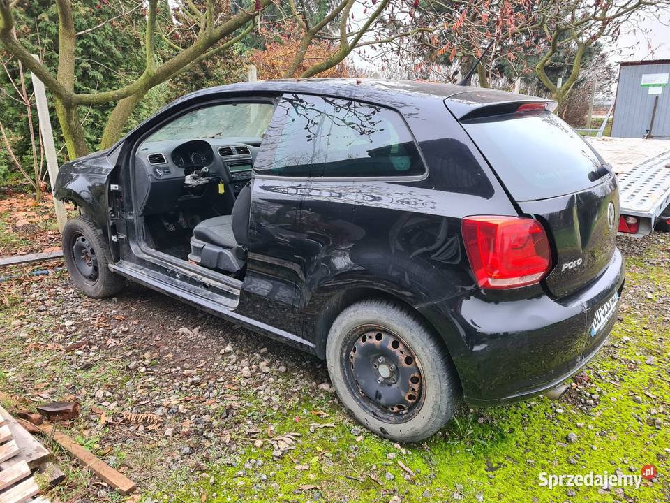 Vw polo 6R uszkodzony z francji na części L041