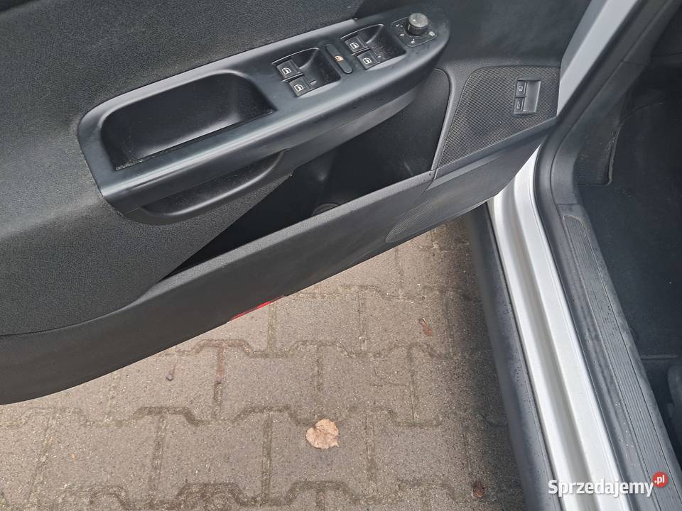 Śliczny VW Passat 19 TDI Sedan2008