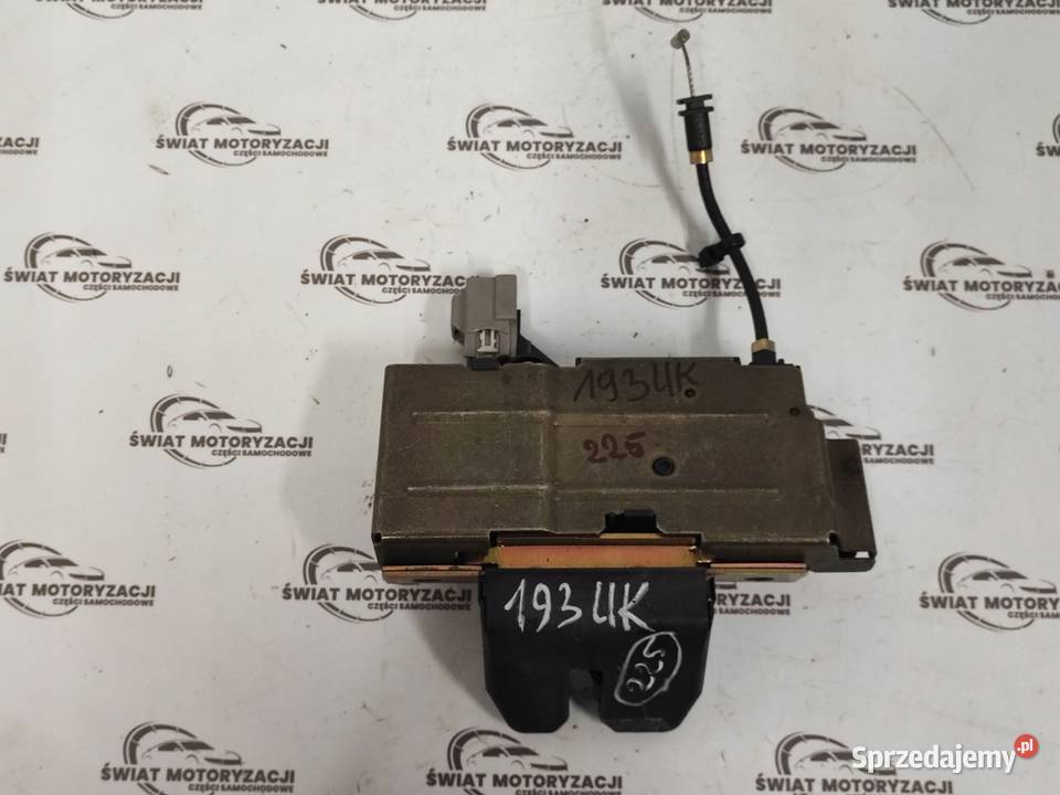 VOLVO XC90 I 03r zamek klapy tył 30649103 Kielce