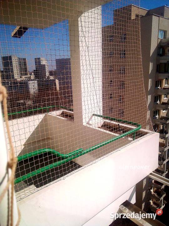 Siatka na balkon kota z montażem Warszawa