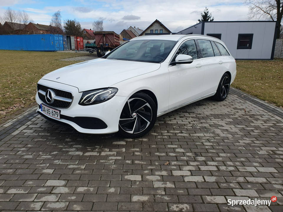 Mercedes E 220 20d 194 W213 Automat Raty Zamiana Rok produkcji 2016 Strobice