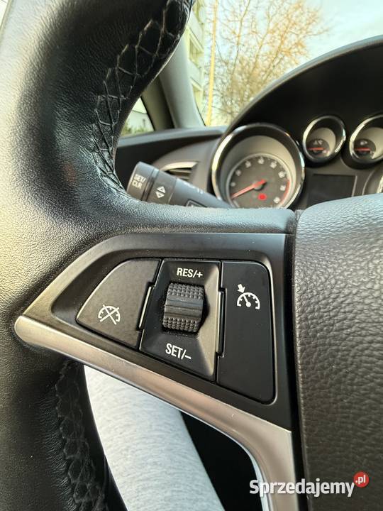 Opel Astra J Cosmo 14 turbo 140 biksenon wielkopolskie Kórnik