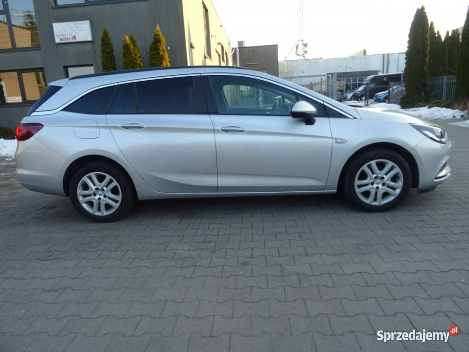 Opel Astra Astra K 14T 150 Sports Tourer salon manualna