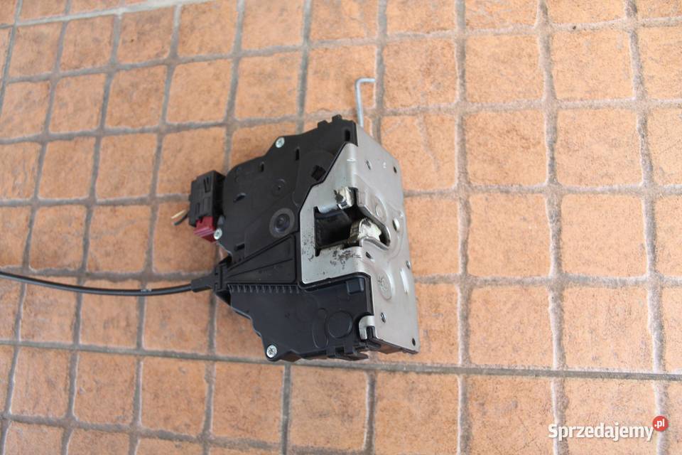 ZAMEK DRZWI PRAWY PRZÓD 6 PIN OPEL CORSA D sprzedam