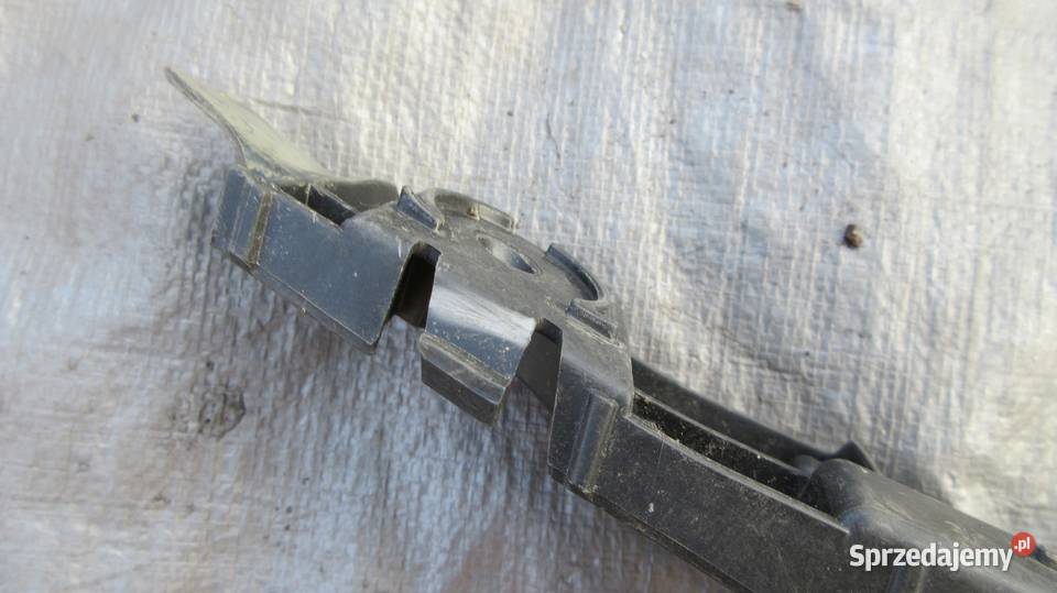 SKODA SUPERB III ŚLIZG ZDERZAKA PRAWY TYŁ Ruda Śląska