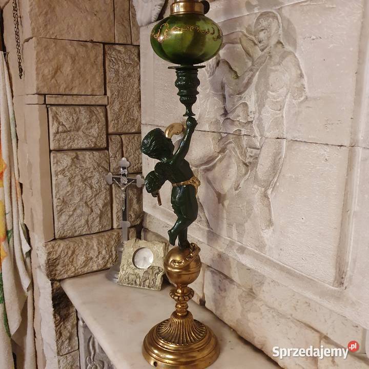 Figuralnasprawna lampa naftowa z brązu