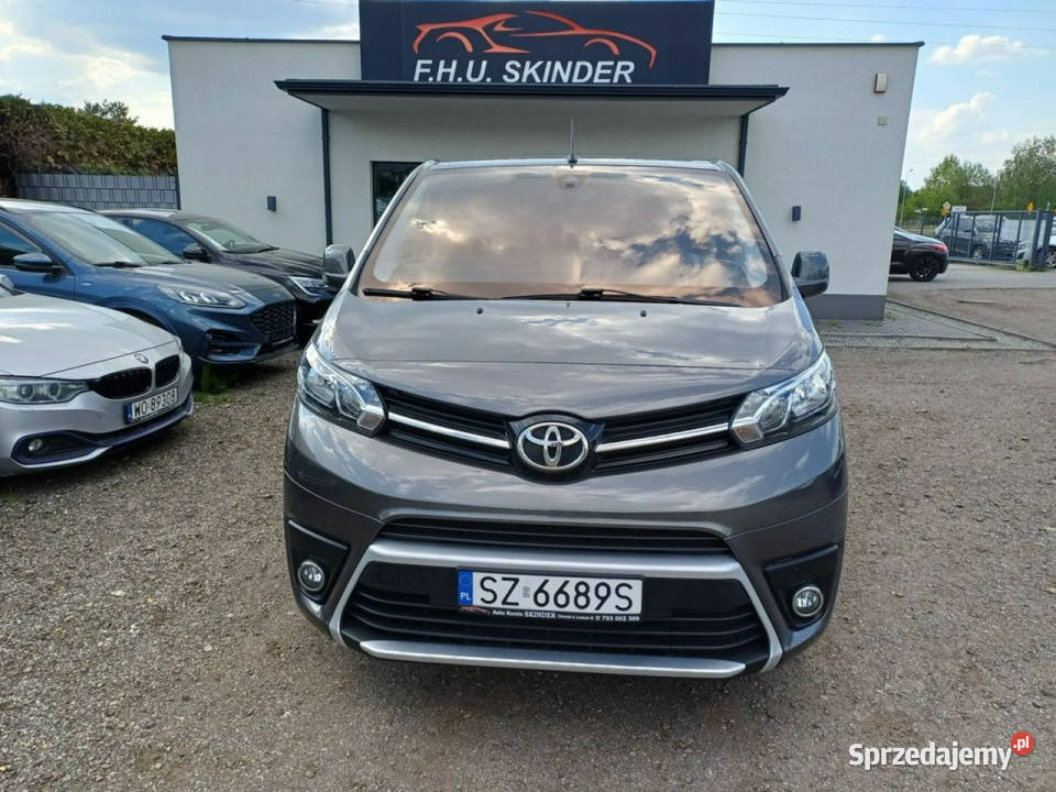 Toyota Proace Verso LONG 9 osób 1 wł Navi Tablet tempomat małopolskie Chrzanów