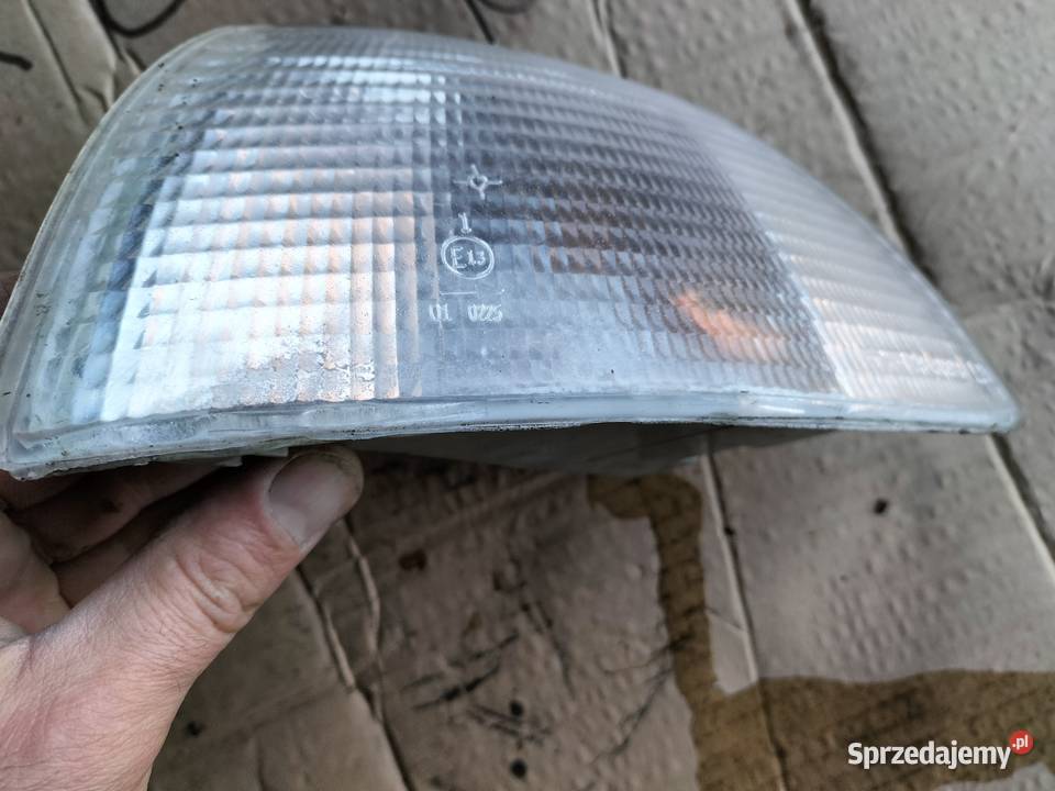 KIERUNKOWSKAZ MIGACZ LEWY FIAT PUNTO 1 183394B lubelskie Kamień-Kolonia