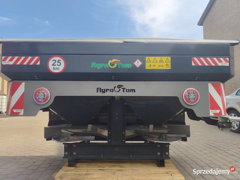 Rozsiewacz AgroTom RNH XL 1200 Rozsiewacze nawozów Siewierz