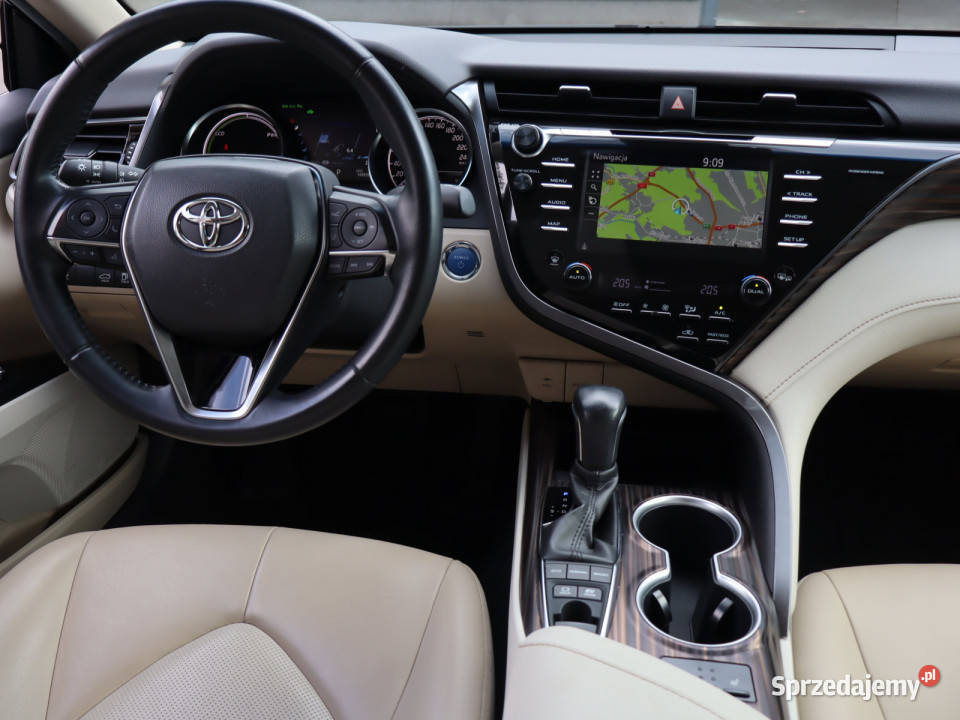 Toyota Camry 25 Hybrid