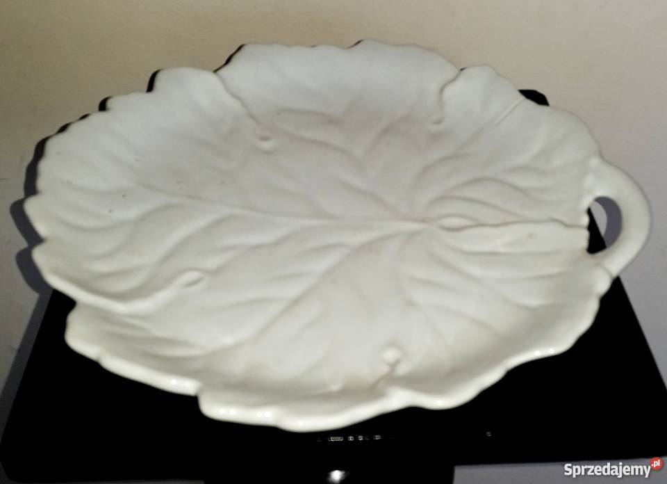 Stara biała patera w kształcie liścia Antyki, Sztuka, Kolekcje