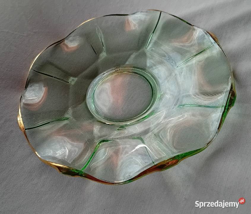Talerzyk art deco w kolorze zieleni uranowej ze Koźminek