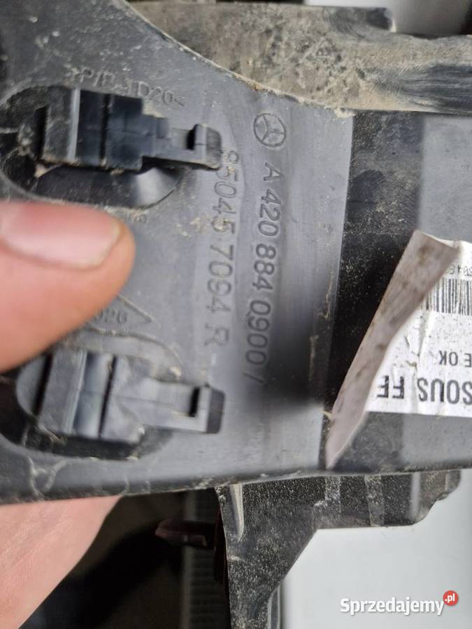 Ślizg mocowanie zderzaka Renault Kangoo IV